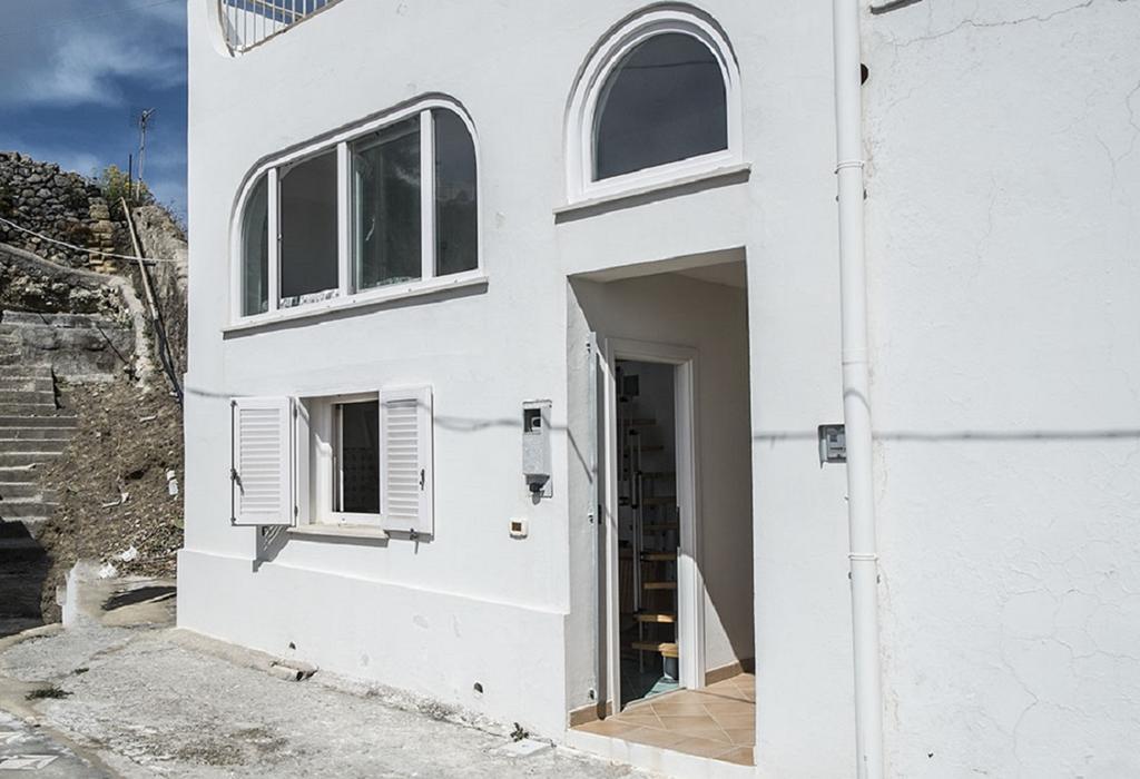 Raffaele Apartment Ponza Bilik gambar